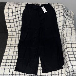 Cupshe Black Wide-Leg Flow Pant